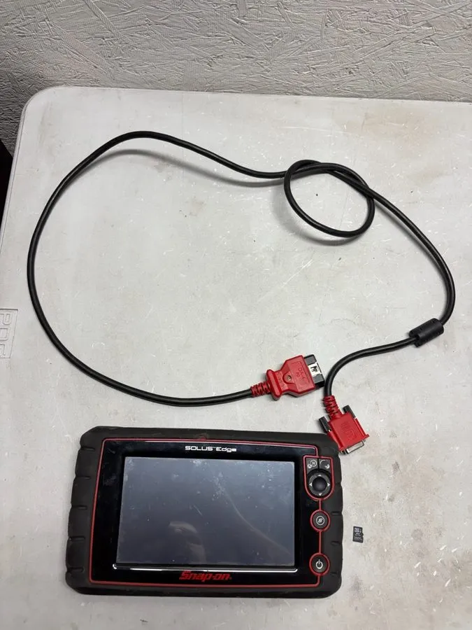 Диагностический сканер Snap-On Solus Edge EESC320 Diagnostic Scanner Code er Sof