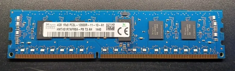 Модуль памяти SK hynix 4GB 1Rx8 PC3L-12800R DDR3 1600 MHz Server RAM HMT451R7AFR