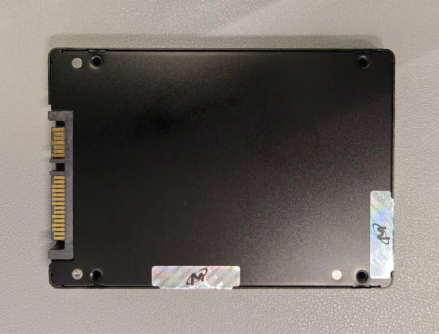 SSD-накопитель MICRON MTFDDAK7T6TDS 7.68TB 2.5" SATA SSD 4,317 Hours, 98.6% Heal