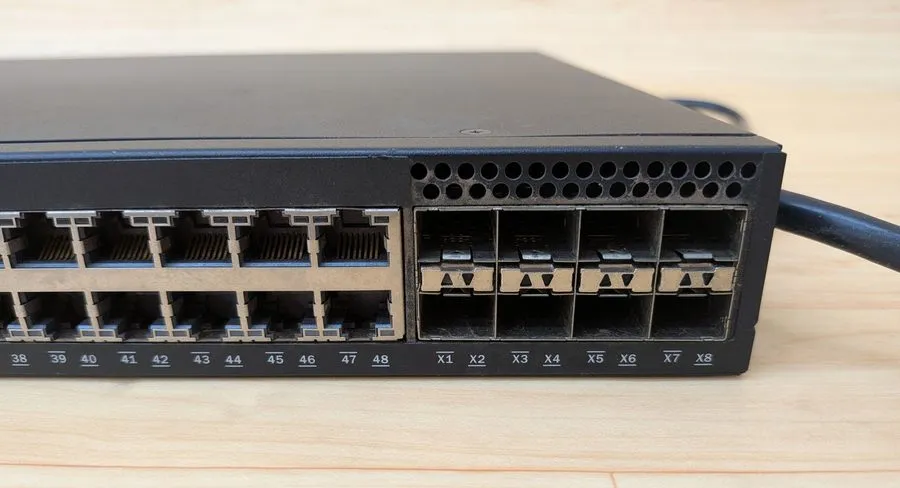 Коммутатор Ruckus Brocade ICX7250-48P 48-port 1 GbE L3 Switch PoE+ 740W — фото лота 2