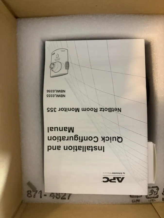 Стойка/шкаф APC NetBotz Room Monitor 355 Security Camera NBWL0355 — фото лота 2
