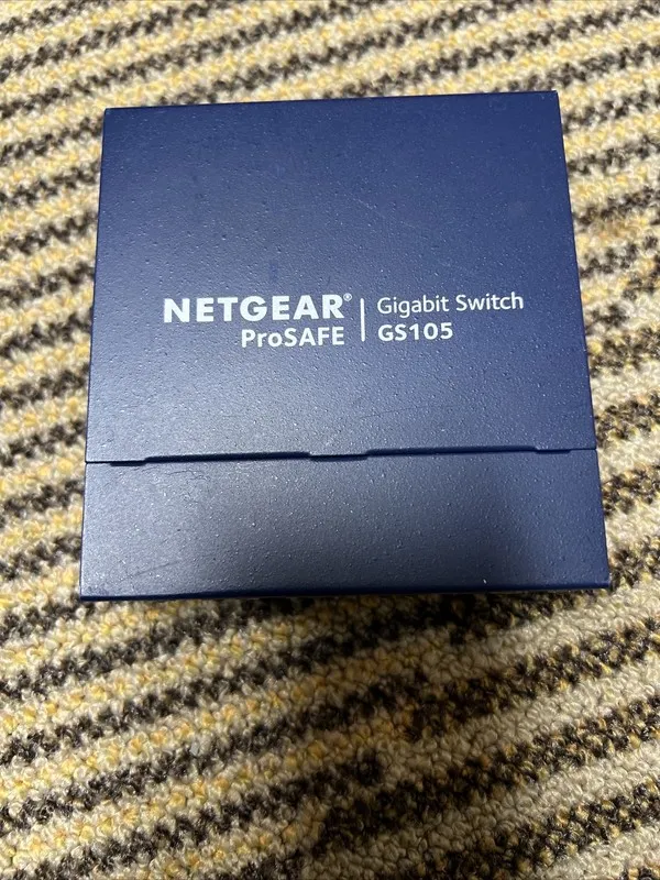 Коммутатор NETGEAR PROSAFE 5-PORT GIGABIT DESKTOP SWITCH MODEL No GS105