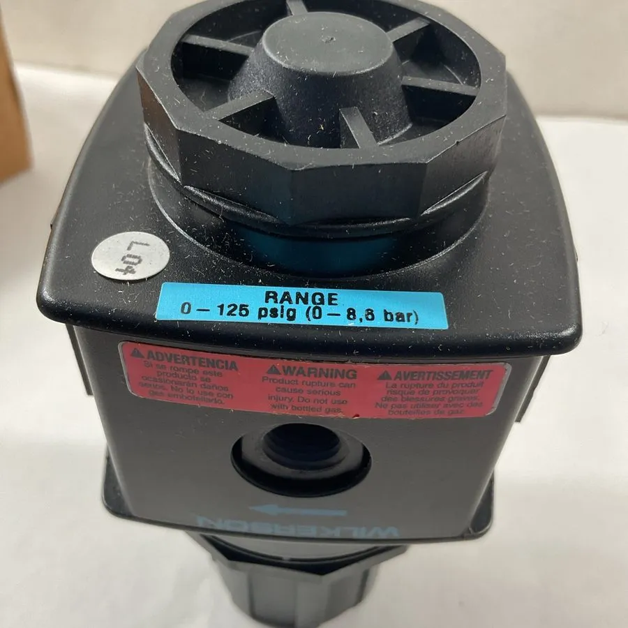 Трубопроводная арматура Wilkerson Air Pressure Regulator R28-03-F000B 3/8" NPT 3