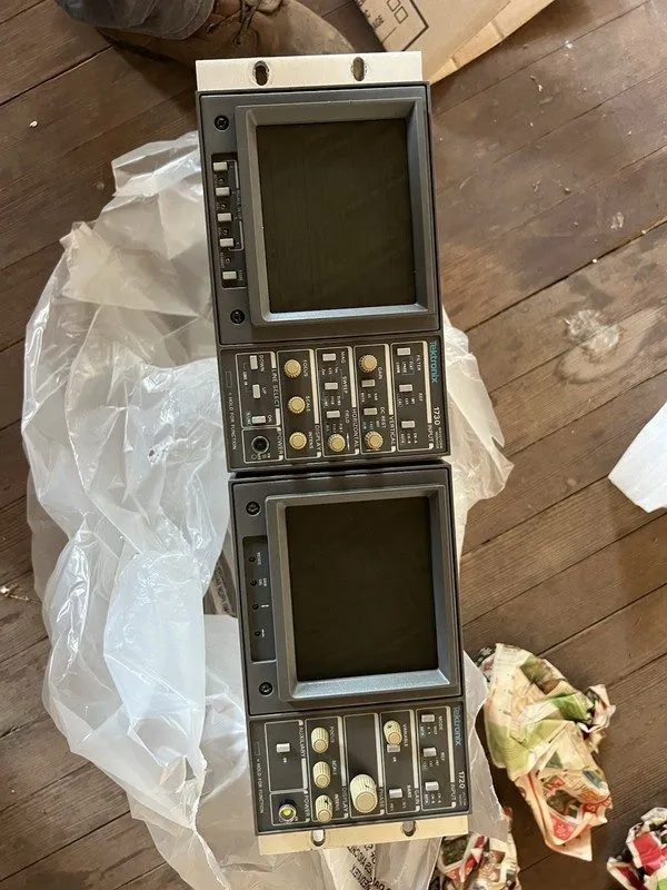 Тестер TEKTRONIX 1730 Waveform Monitor and 1720 Vectorscope