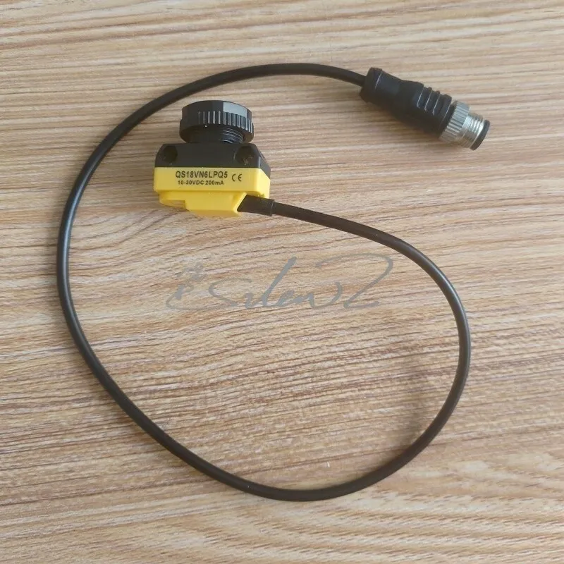 Фотоэлектрический датчик Banner QS18VN6LPQ5 Photoelectric Sensor 10-30 VDC