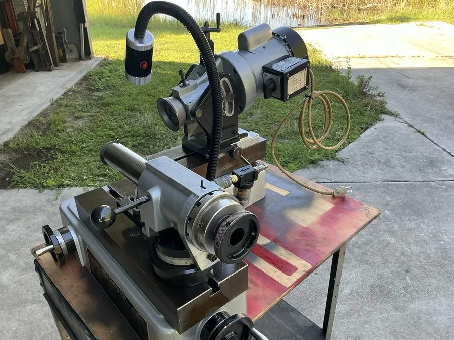 Режущий инструмент Cutter Master FCG-30 Tool Grinder/ End Mill Sharpener