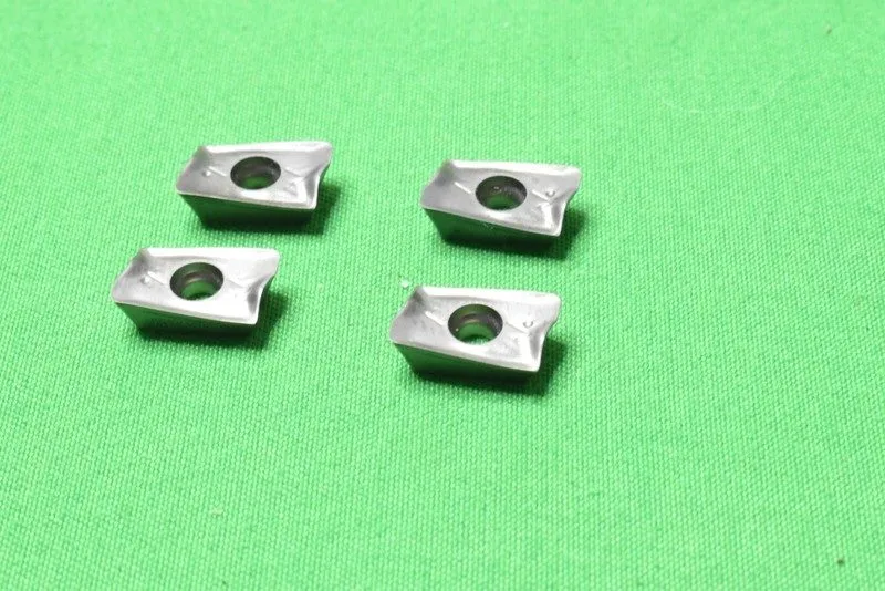 Режущий инструмент 25pk MILLING INSERT R390-11 T3 08M-KL 3040 Sandvik Coromant