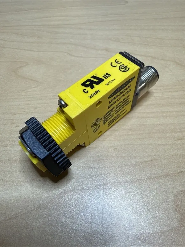 Фотоэлектрический датчик Banner 26990 SM312FVQD Mini-Beam Photoelectric Sensor 1 — фото лота 2