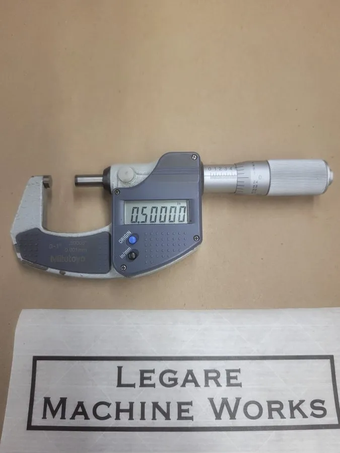 Микрометр Mitutoyo 0-1” 293-832-30 Digital Micrometer w/Hard Case