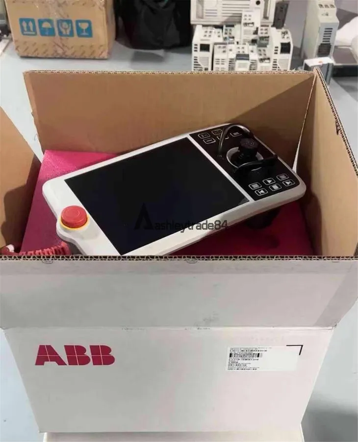 Робот ABB robot DSQC3060 3HAC065726-001 teaching box operator