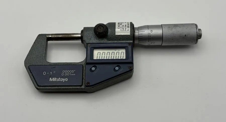 Микрометр Mitutoyo 293-765-30 Digital Micrometer with Case 0-1'' .00005'' 0.001m