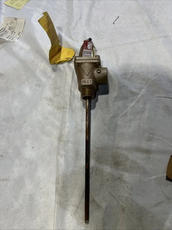 Трубопроводная арматура Watts No.40xL 8 Pressure Regulator 3/4 Inch NPT 85lbs — фото лота 1