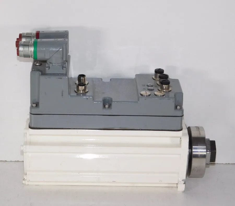Серводвигатель Allen Bradley MDF-SB1003P-QK82B-S Kinetix 6000M Integrated Drive 