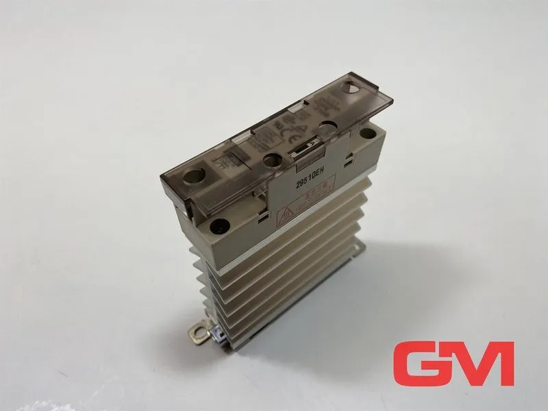 Реле Omron solid state relay G3PE-215B solid state relay DC12-24V AC100-240V rel — фото лота 1