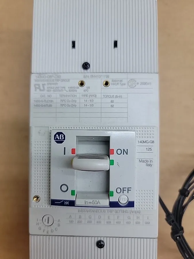 Автоматический выключатель Allen-Bradley 140MG-G8P-C50 Motor Protection Circuit 