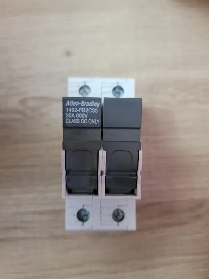 Держатель предохранителя Allen Bradley 1492-FB2C30 2-Pole Class CC 30A Fuse Hold — фото лота 1