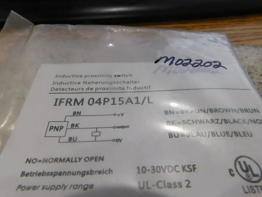 Датчик приближения Baumer IFRM 04P15A1/L Inductive Proximity Sensor