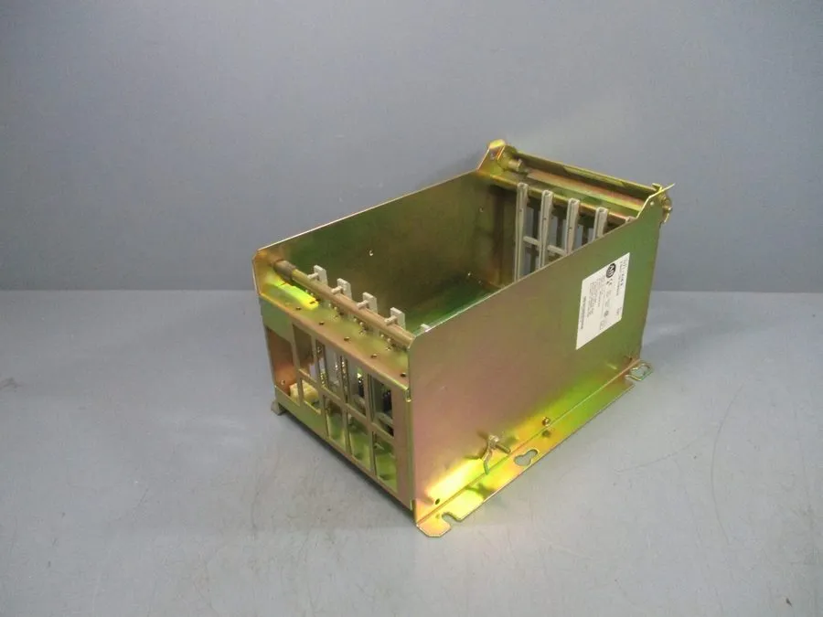 Модуль ввода-вывода ALLEN-BRADLEY 4-SLOT CHASSIS WITH I/O MODULES 1771-A1B