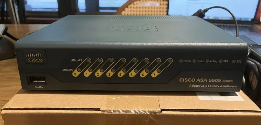 Межсетевой экран Cisco ASA 5505 Series Firewall 8-Port Fast Ethernet Layer 3 RJ-
