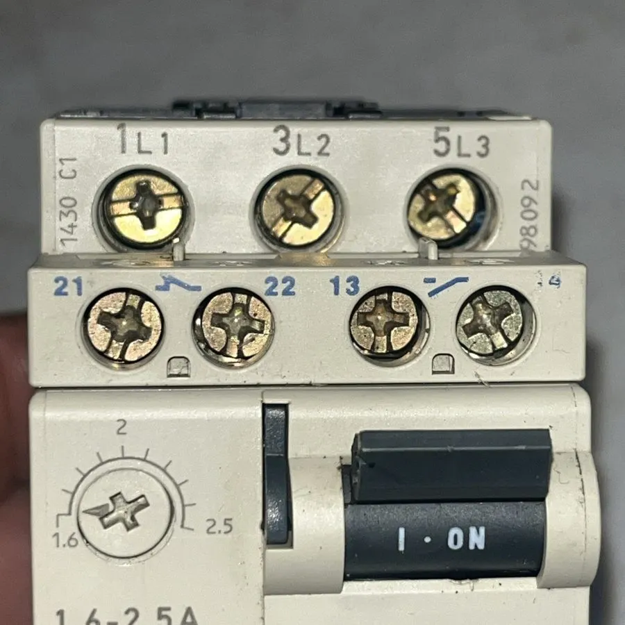 Автоматический выключатель Telemecanique GV2-RS07 3P Circuit Breaker 1.6-2.5A &  — фото лота 4