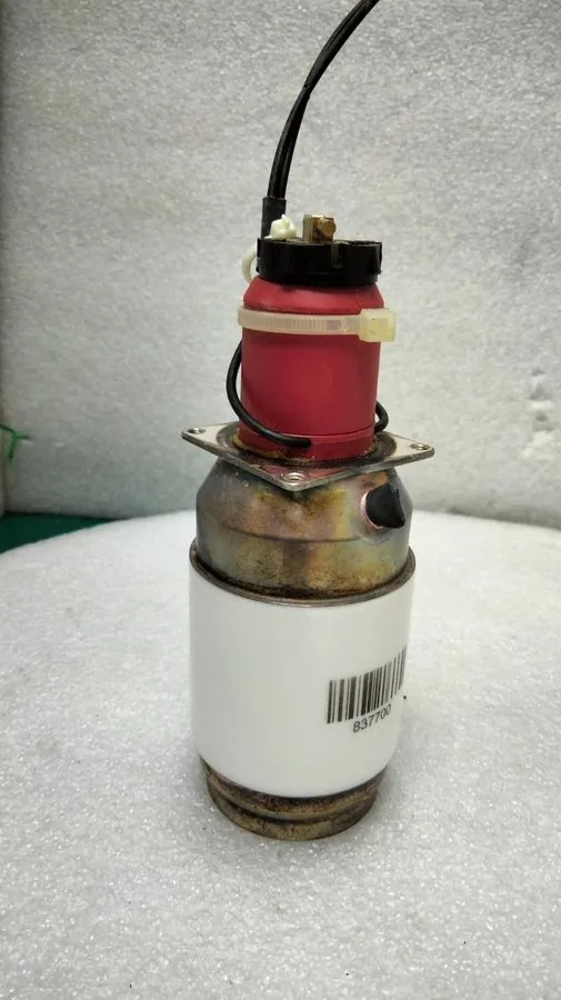 Измерительный инструмент Comet CVUN-30AC-15-BEFA-C 3-30pF 15-9KV Capacitor, ,Sw~ — фото лота 1