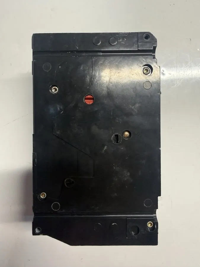 Автоматический выключатель Siemens HHED63B125 Sentron Ser 125A 3-Pole 600VAC Ext