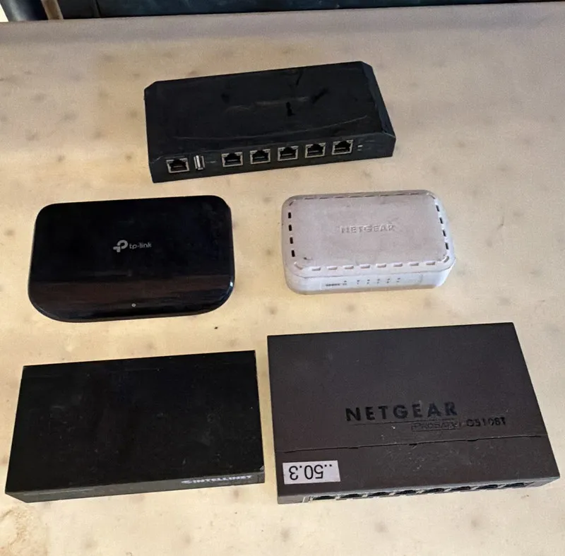 Коммутатор NetGear ProSafe GS108T v2 8-Ports External Ethernet Switch FREE S/H