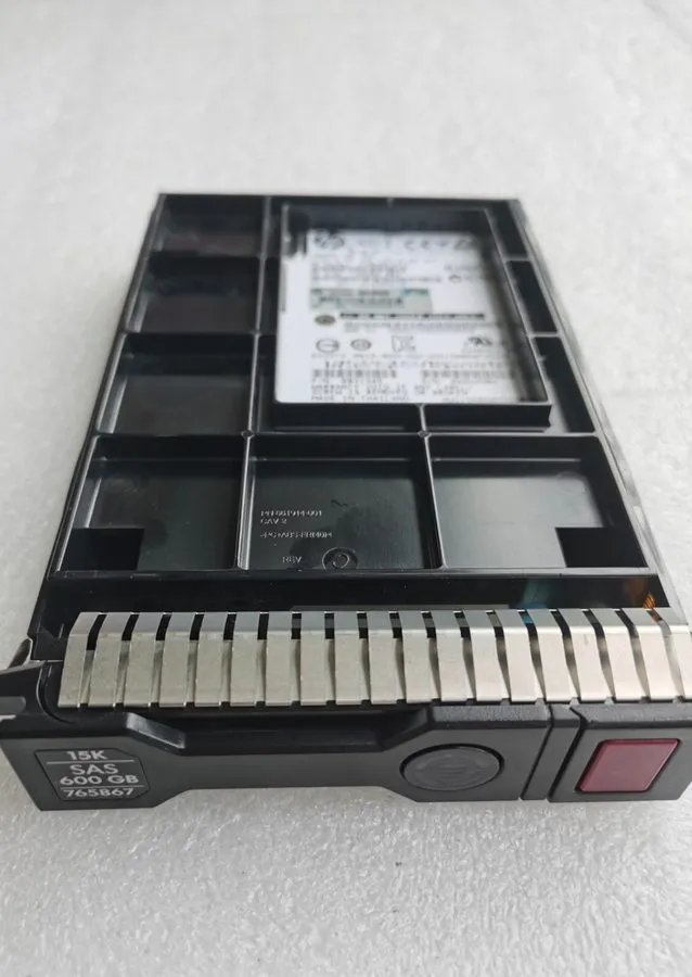 Жёсткий диск HP 765867-001 765424-B21 600GB 3.5"SAS 12G 15K SC ENTERPRISE Hard D