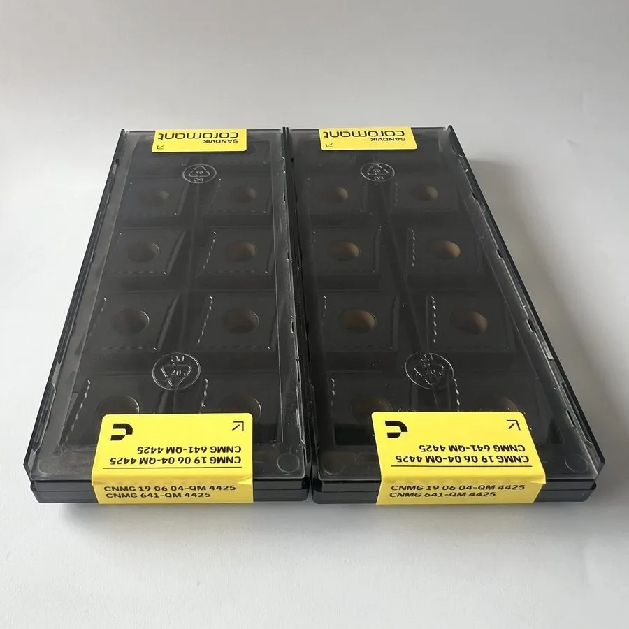 Режущий инструмент Sandvik / CNMG190604-QM 4425 / carbide turning insert