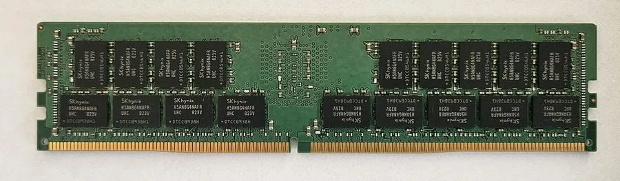 Модуль памяти SK hynix 32GB DDR4 Server RAM 2Rx4 PC4-2400T Registered ECC HMA84G