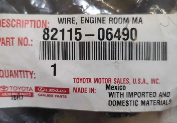 Жгут проводов Toyota Fuse Box Engine Bay ECM Wire harness 2002-2004 Camry 82115- — фото лота 1