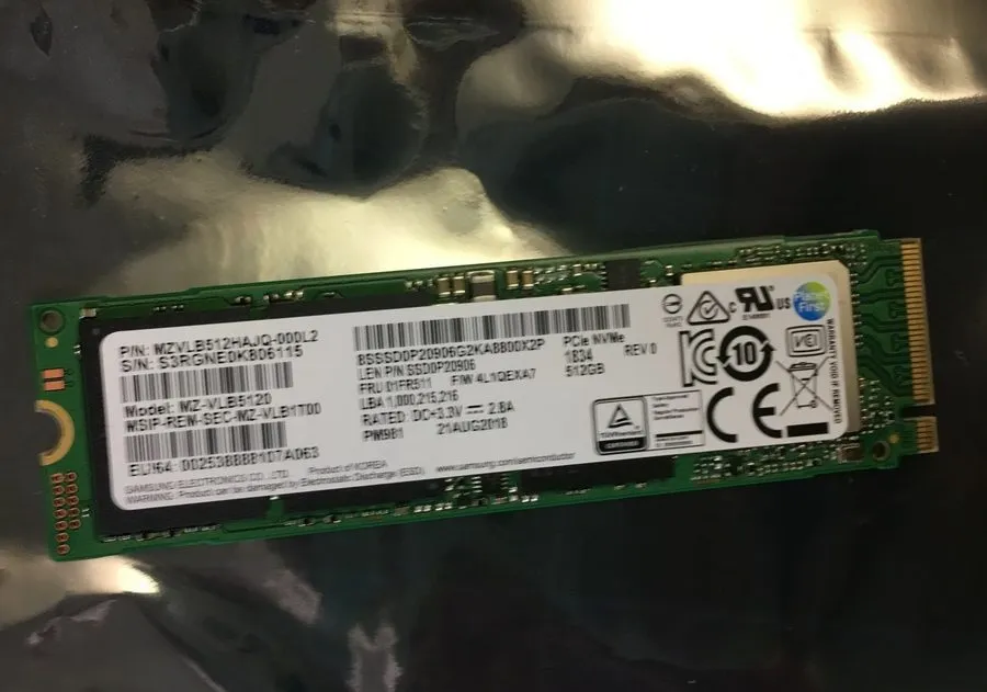 SSD-накопитель SAMSUNG PM981 512GB M.2 NVMe PCIe SSD MZ-VLB5120 Lenovo SSS0L2510