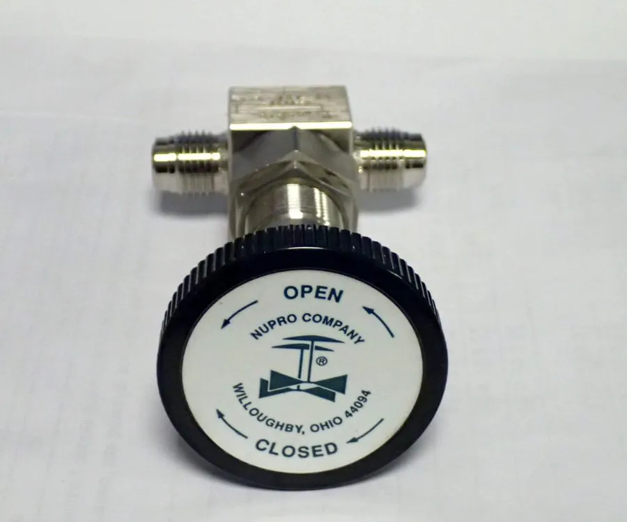 Клапан Nupro Swagelok SS-4BK V51 T Stainless Steel Bellows Sealed Valve