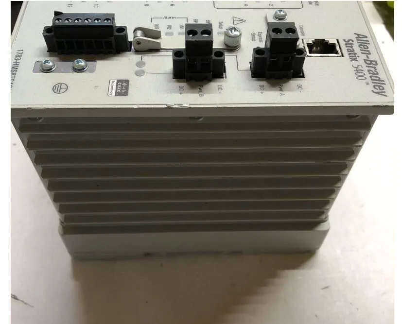 Коммутатор Allen Bradley 1783-HMS8TG4CGN Stratix 5400 12 Port Managed Switch