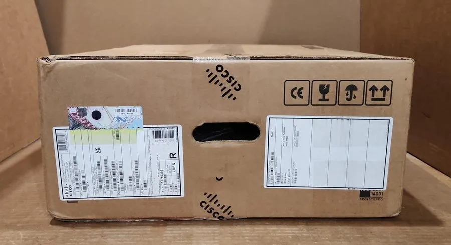 Коммутатор Cisco C9200-48T-A 48 Ports Data Network Advantage Switch