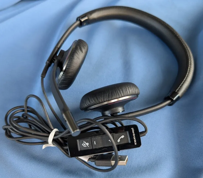 VoIP-шлюз Plantronics Blackwire 500 Series C520-M Wired Headset Very Good
