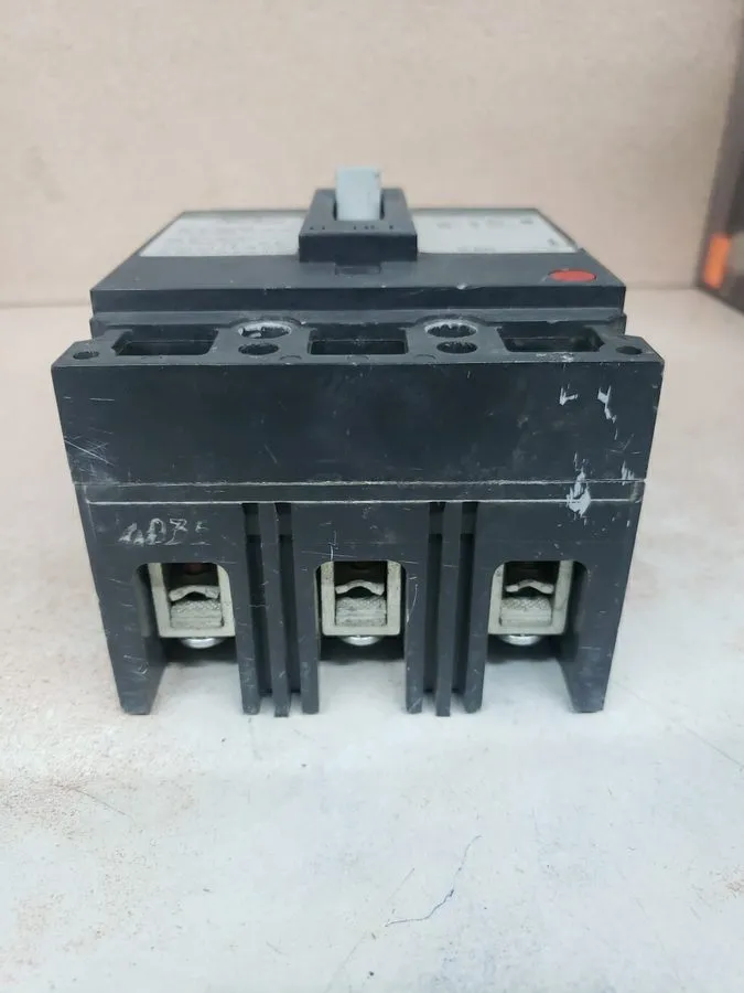 Автоматический выключатель GE Circuit Breaker TED134035 35 amp 3 Pole 480VAC 14k