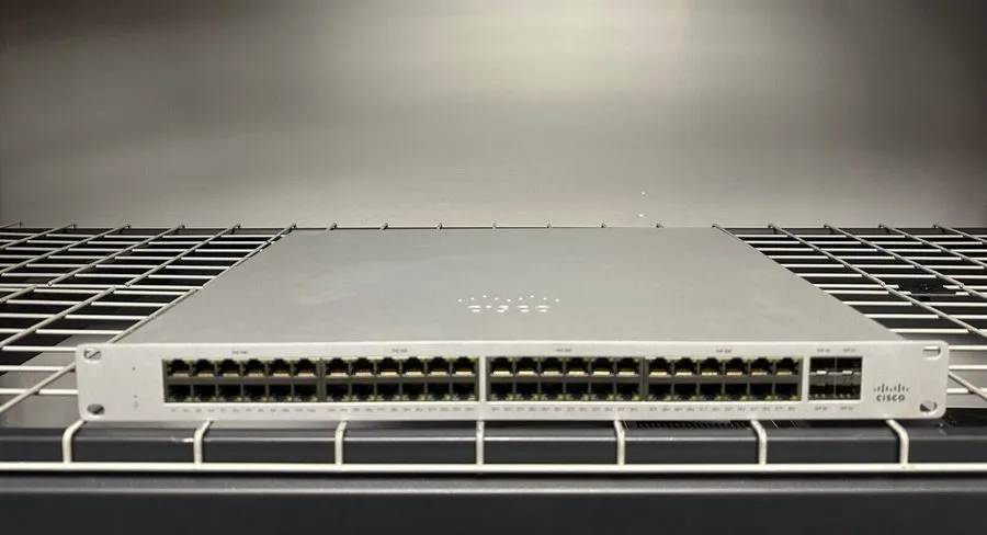 Коммутатор Cisco Meraki MS120-48FP 48 Port PoE+ Gigabit Switch 740W Unclaimed