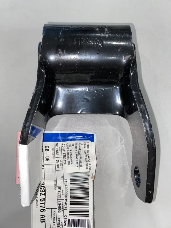 Такелажная скоба Ford Shackle Assembly 3C3Z-5776-AB