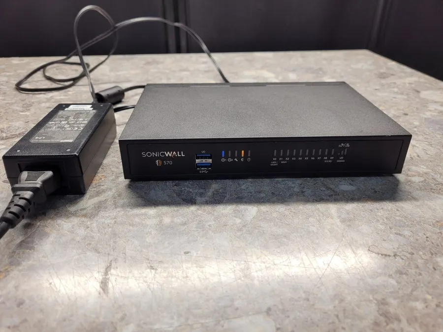 Межсетевой экран SonicWall TZ570 Network Security/Firewall Appliance