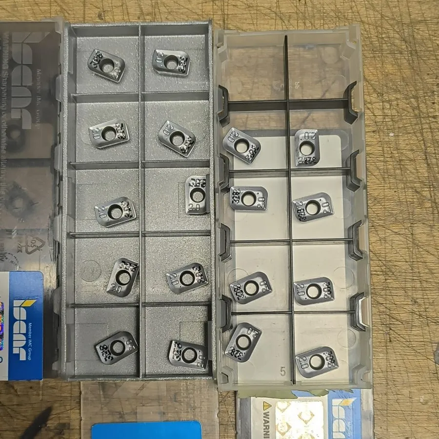Режущий инструмент ISCAR APKT 100325R IC328 Carbide Milling Insert Inserts — фото лота 1