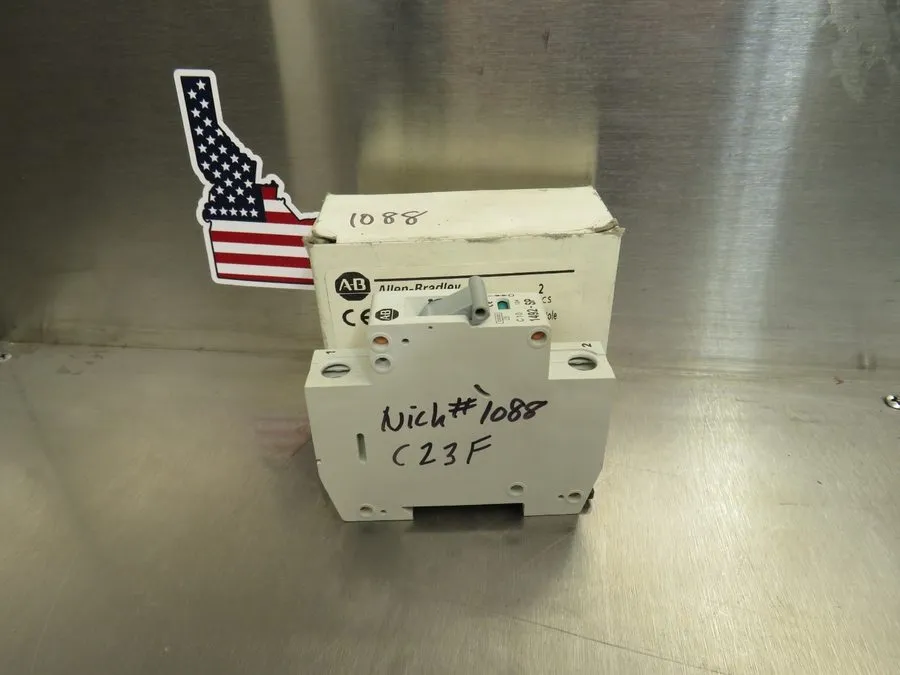 Автоматический выключатель Allen Bradley 1492-SP1C100 Ser C 10 AMP Circuit Break