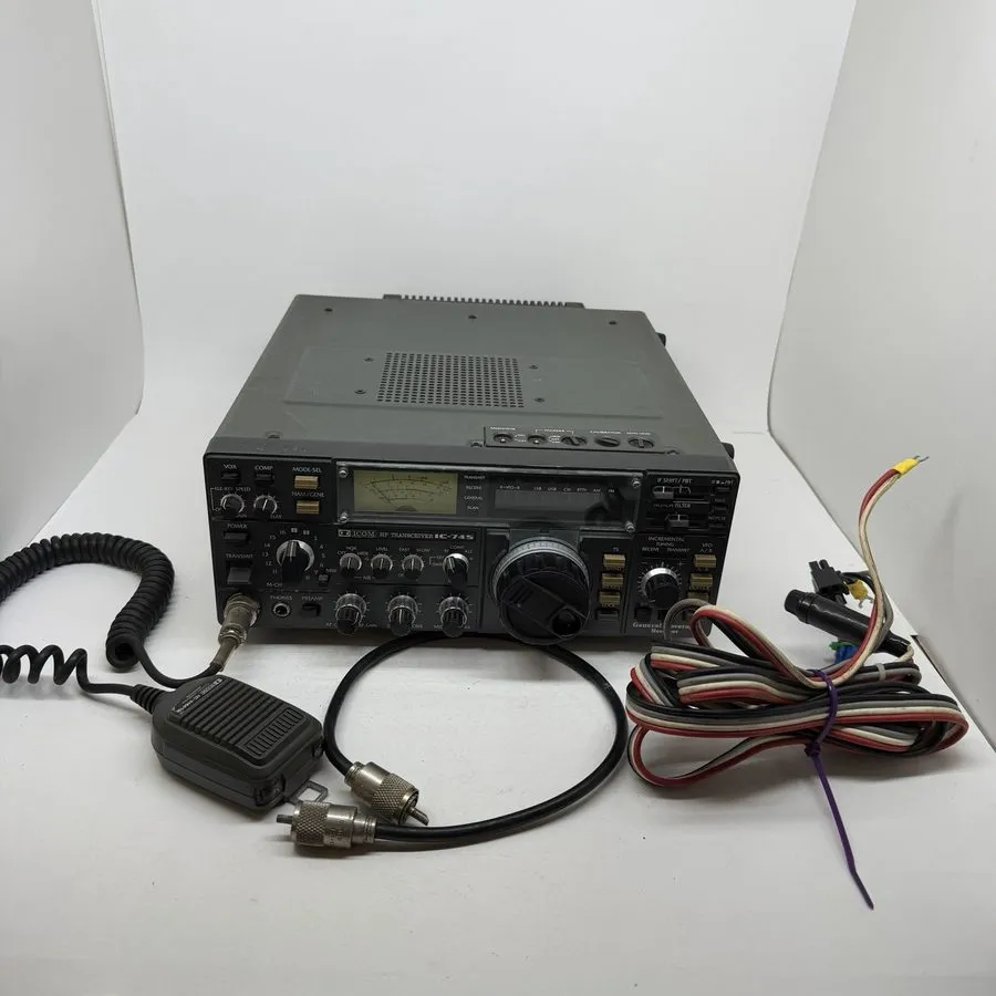 Радиостанция ICOM IC-745 High Frequency Radio Transceiver works