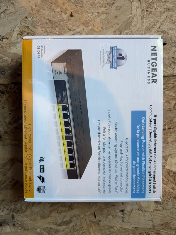 Коммутатор NETGEAR GS108PP 8-Port Gigabit PoE+ Switch 123W Ethernet Unmanaged
