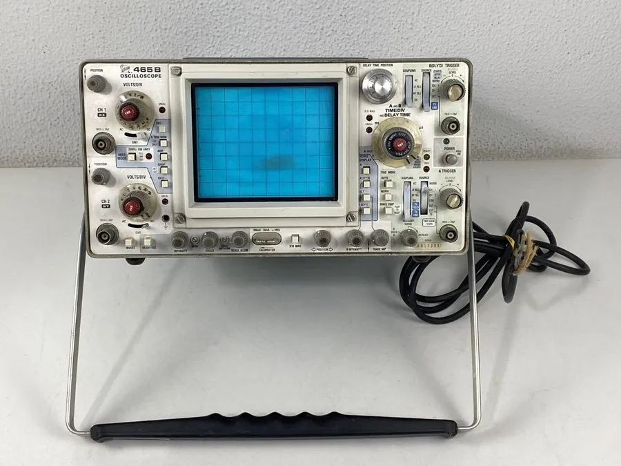 Осциллограф TekTronix 465B 100MHZ 2 Channel Oscilloscope W/ Pouch