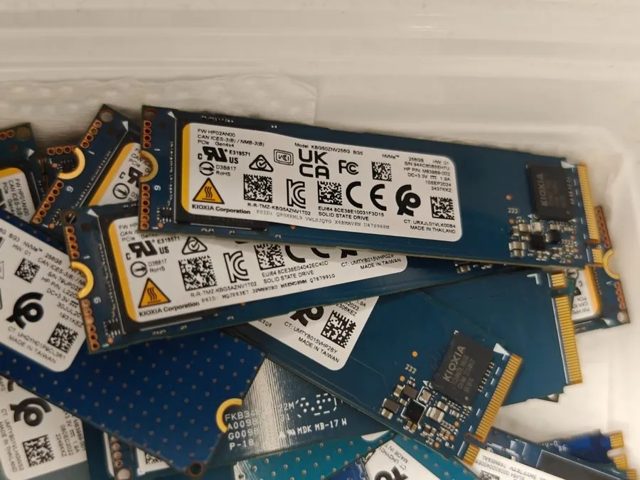 SSD-накопитель KIOXIA 256GB SSD BG5 M.2 2280 NVMe PCIe Gen4 x4 KBG50ZNV256G M839