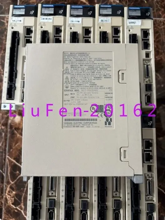 Сервопривод Yaskawa Servo Driver SGD7S-R90A30A002