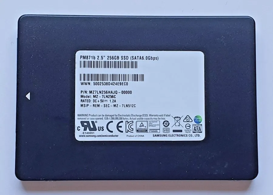 SSD-накопитель Mixed Samsung PM871b 256GB Solid State Drive SATA 2.5" MZ-7LN256C
