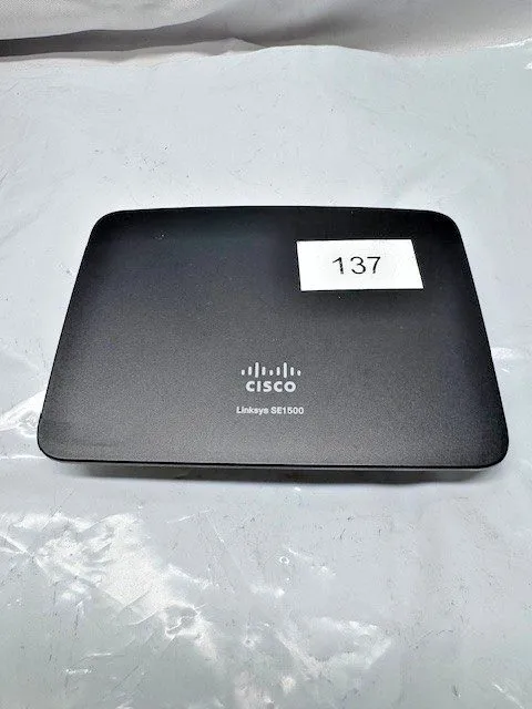 Коммутатор Linksys SE1500 5-Port Fast Ethernet Switch Desktop Network Hub
