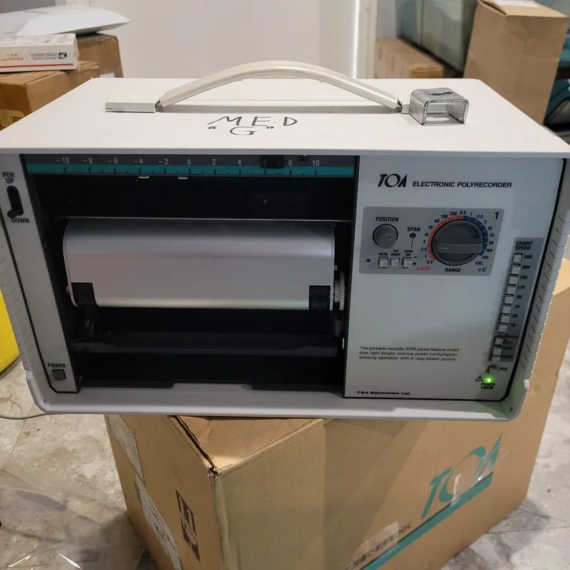 Регистратор TOA EPR-3511 PORTABLE CHART RECORDER EPR 150mm Chart 3way Power Sour — фото лота 2